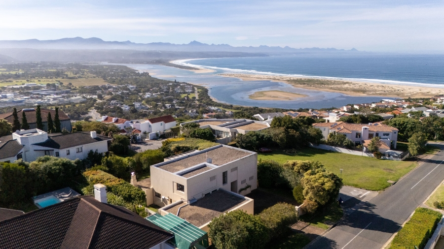 4 Bedroom Property for Sale in Bowtie Western Cape